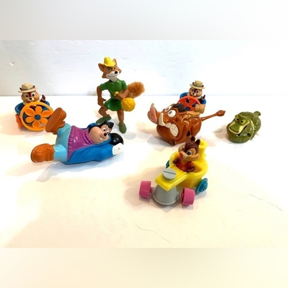 Vintage Disney Figures Lot of 7 Timon and Pumbaa Robin Hood PJ Chip Dale Kaa - Picture 1 of 7